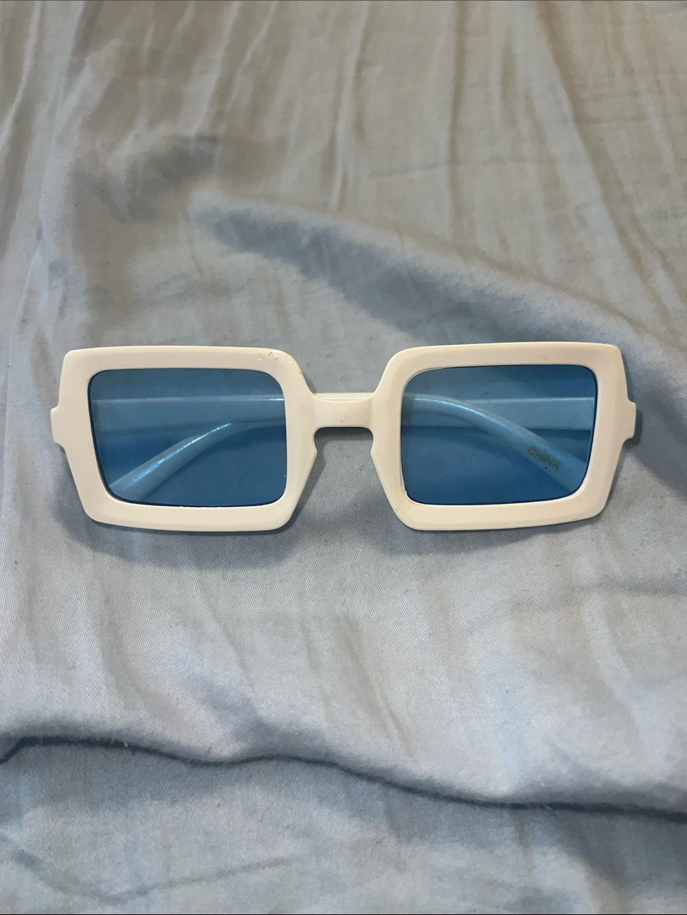 SHEIN White Frame Rectangular Sunglasses with Blue Lenses